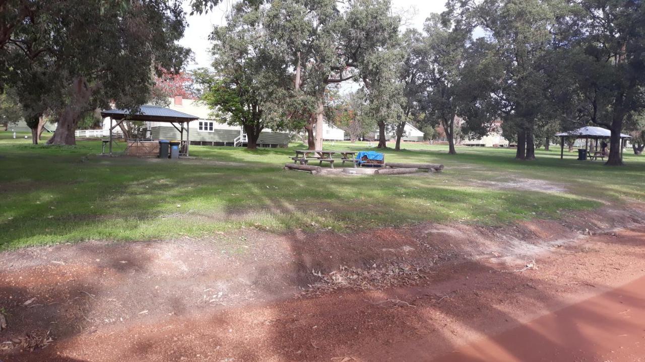 菲尔布利基村庄别墅 Pinjarra 外观 照片