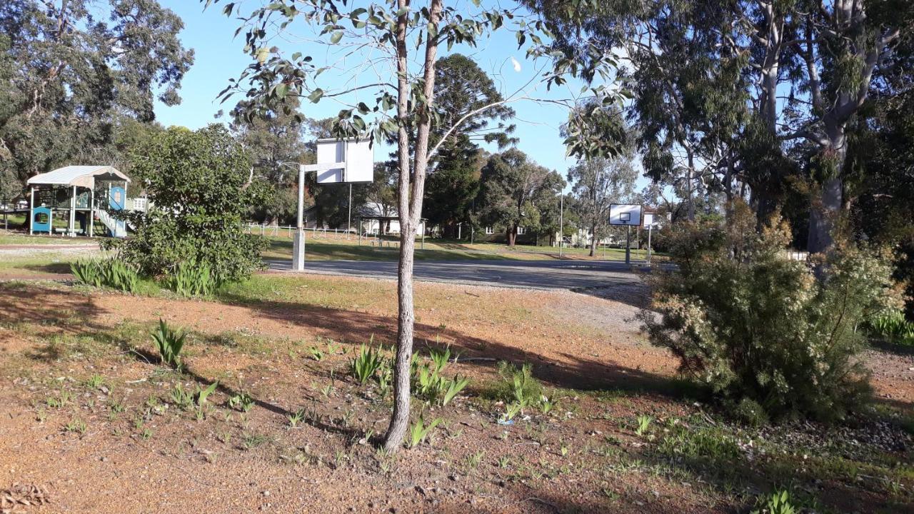 菲尔布利基村庄别墅 Pinjarra 外观 照片
