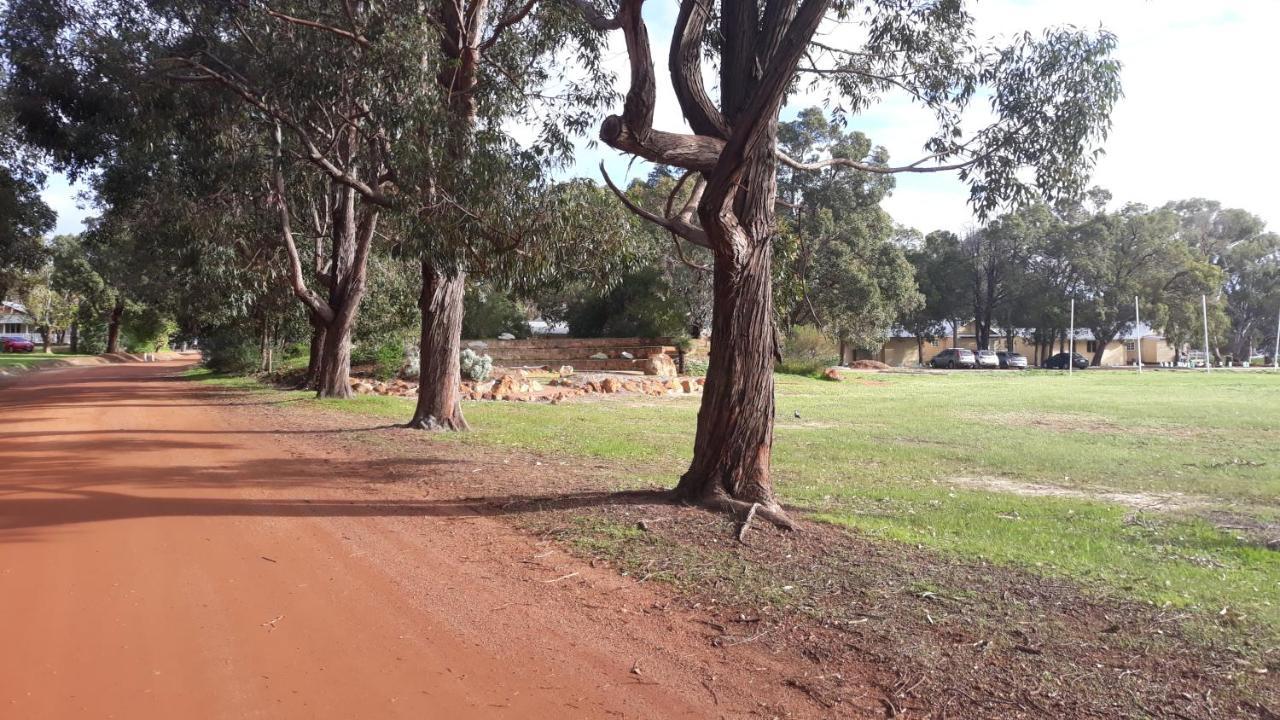菲尔布利基村庄别墅 Pinjarra 外观 照片